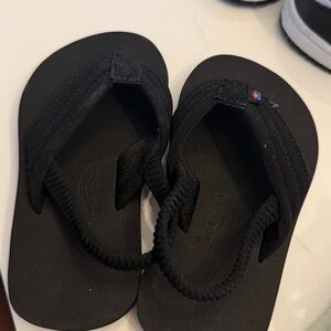 Rainbow Classic Black Sandals size 7/8 kids